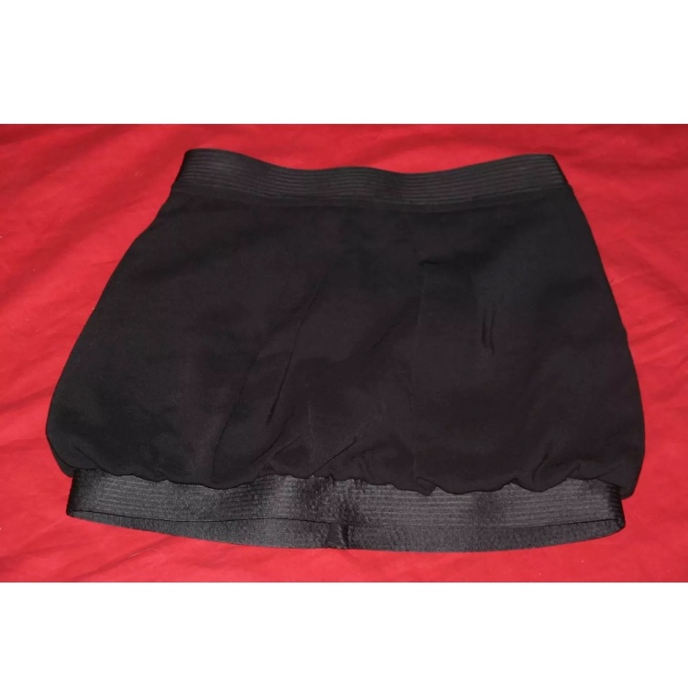 2/30$ BCBG Maxazaria bubble skirt.